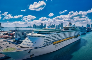 Rent a convertible at PortMiami Convertible car rentals at the Port of Miami