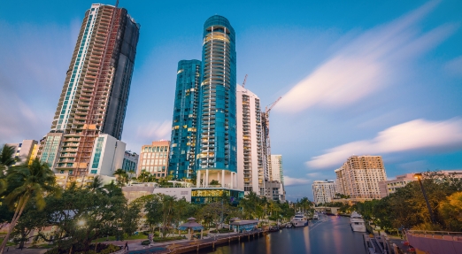 Renta de minivas y vans en el centro de Fort Lauderdale